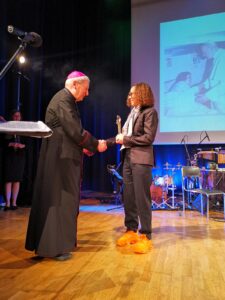 img_20220506_183804_large